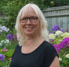 Photo of Heather Saunders