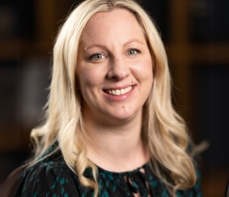 Photo of Kate Tabain